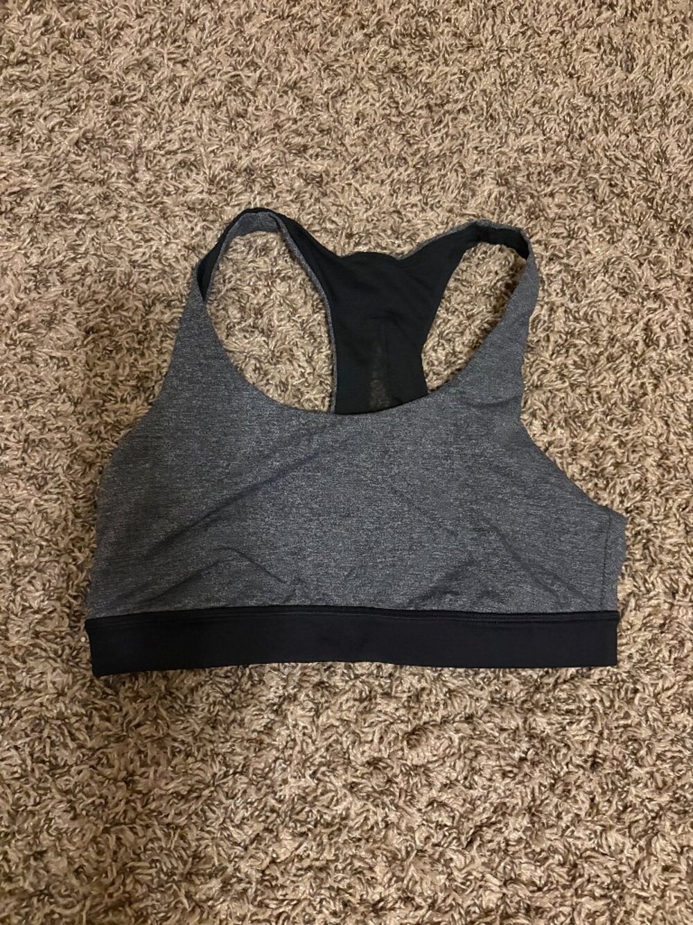 LuLuLemon Invigorate Sports Bra Heathered Gray Black Size 6 Pullover No Pads